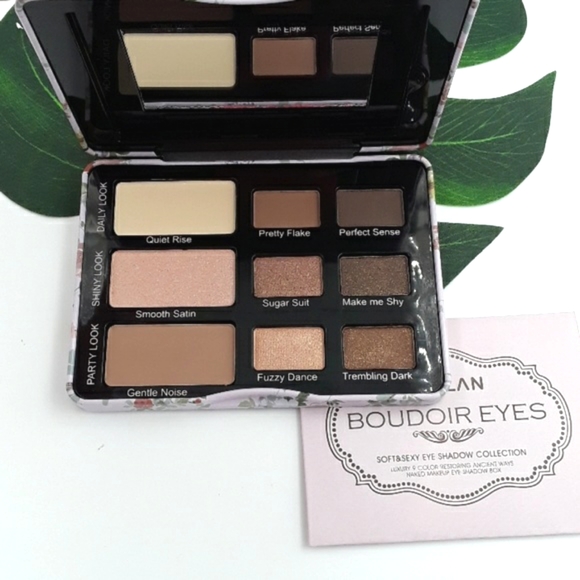 OKALAN Deep Eyes 24 Color Eyeshadow Palette main image 1